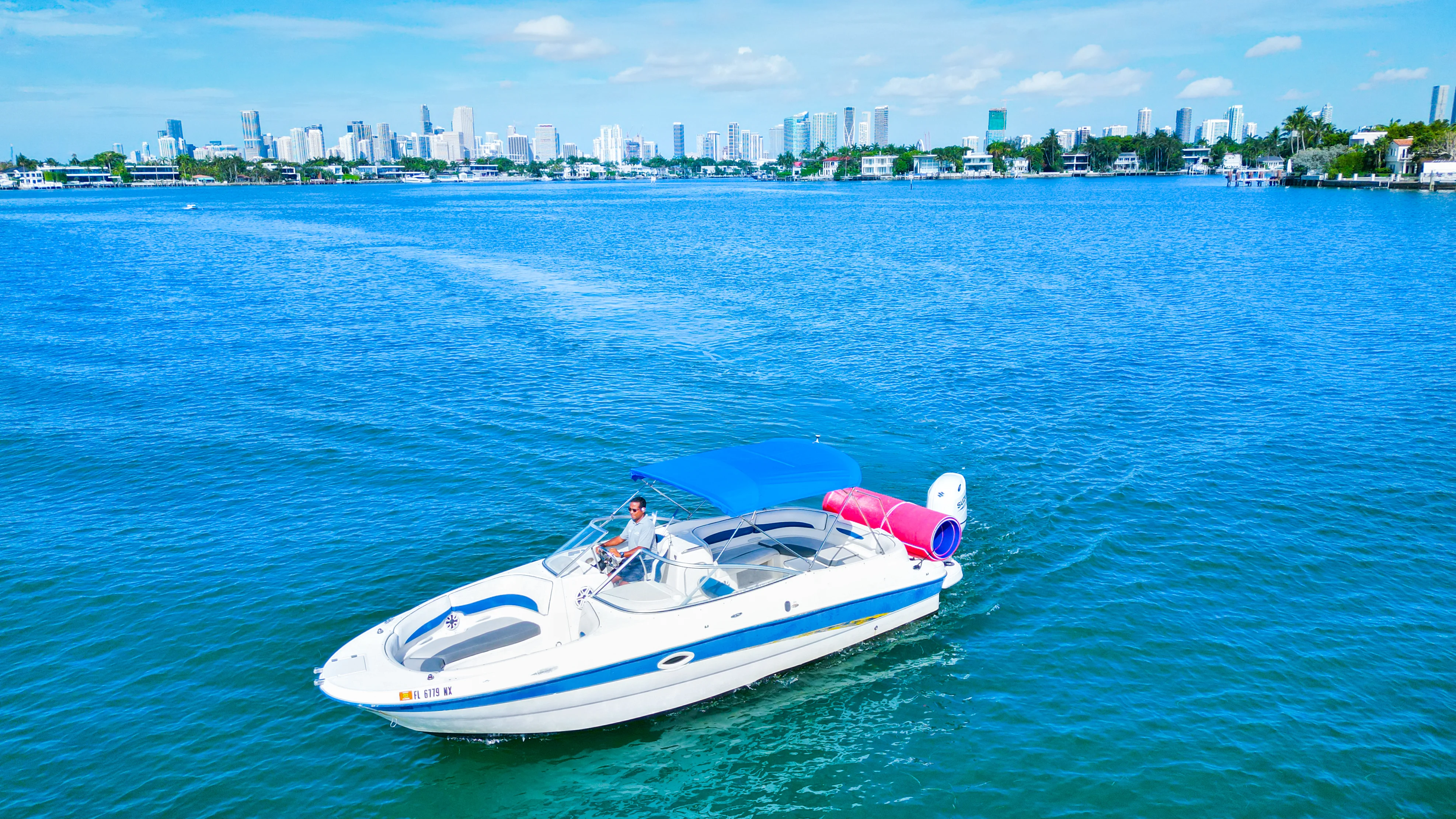 26ft Bayliner Max in action